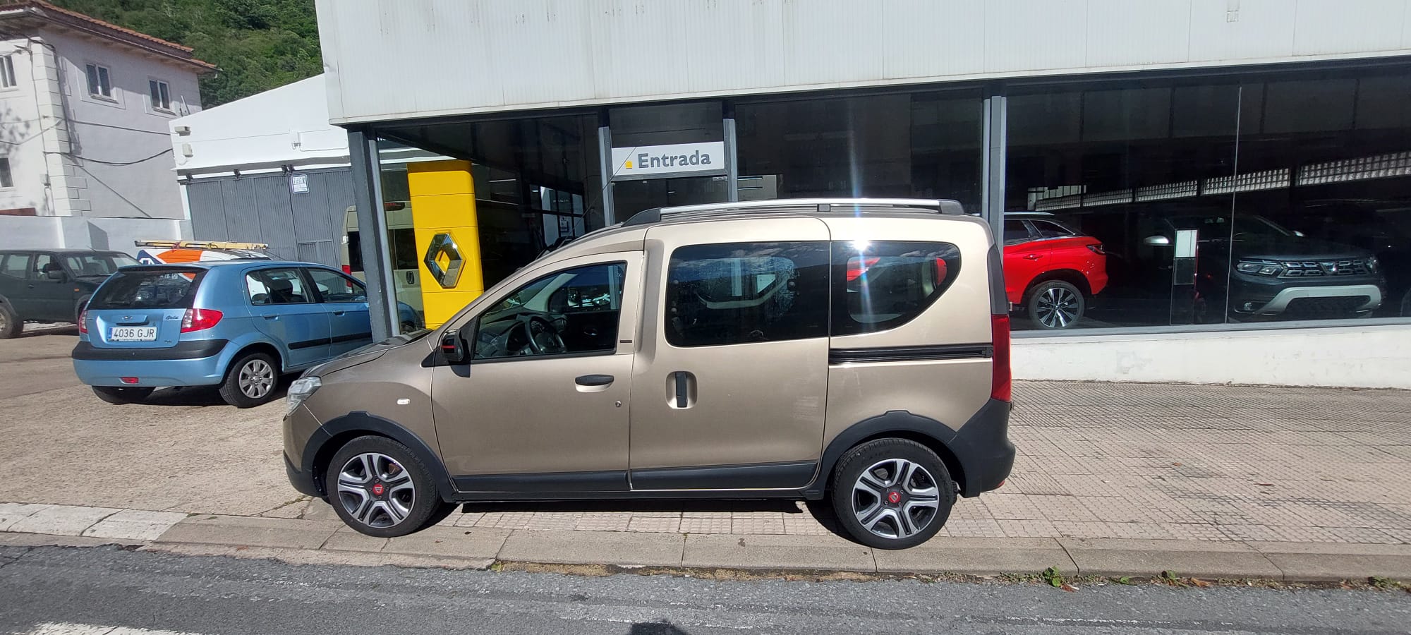 Dacia Dokker 1.5 dci 95cv miniatura 2